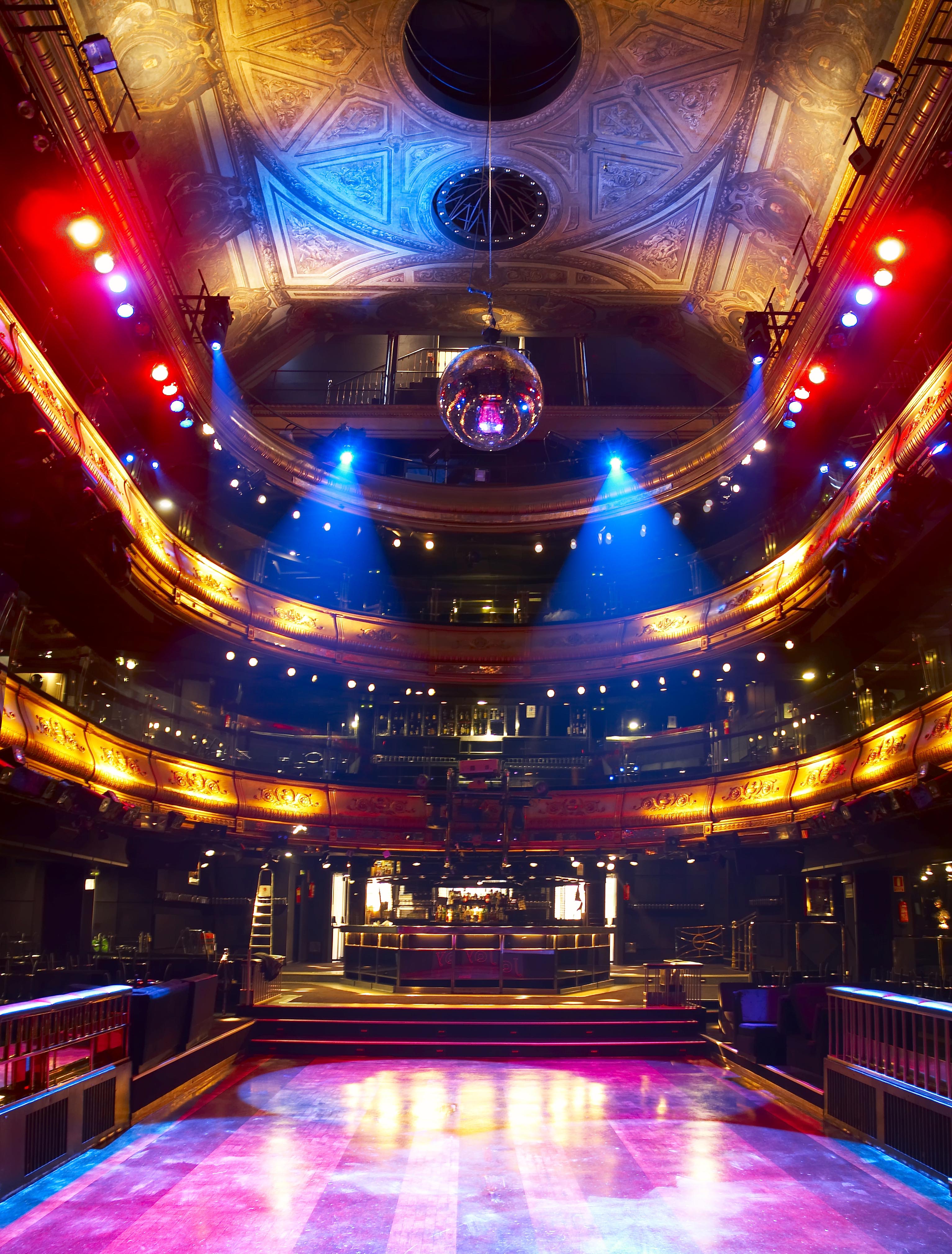 menu and map tables vip Joy Eslava